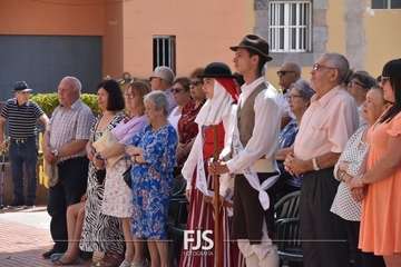 La Viña procesiona a su patrona en la despedida de sus fiestas patronales/Francisco Javier Santana y TA.
